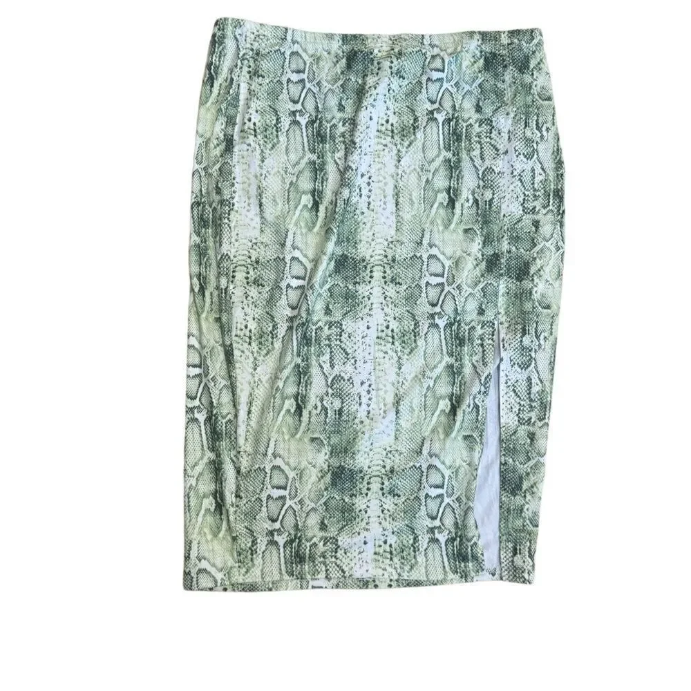2/$30 SHEIN Plus Snakeskin Cami Top & Split Skirt Co-Ord Set